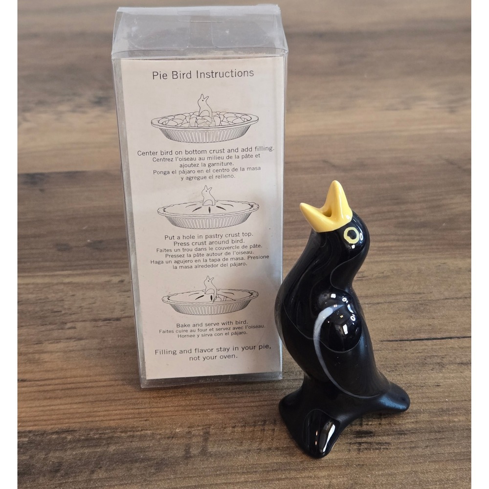 Pfaltzgraff Ceramic Blackbird Pie Bird Vent Steam Releaser 4 Inch Bud Vase